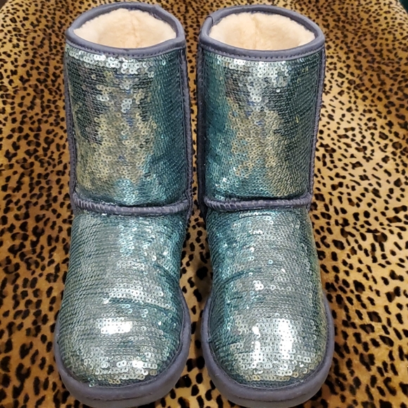 UGG Blue Sequined Short Boot Sz EU 36 US 5 - Picture 2 of 12